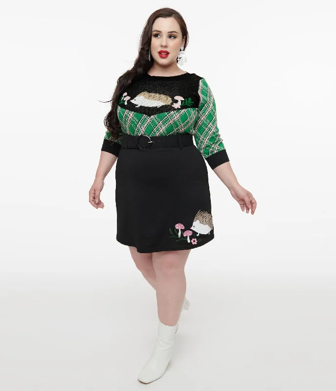 Smak Parlour Plus Size 1960s Black Hedgehog Embroidered Easy Does It Mini Skirt