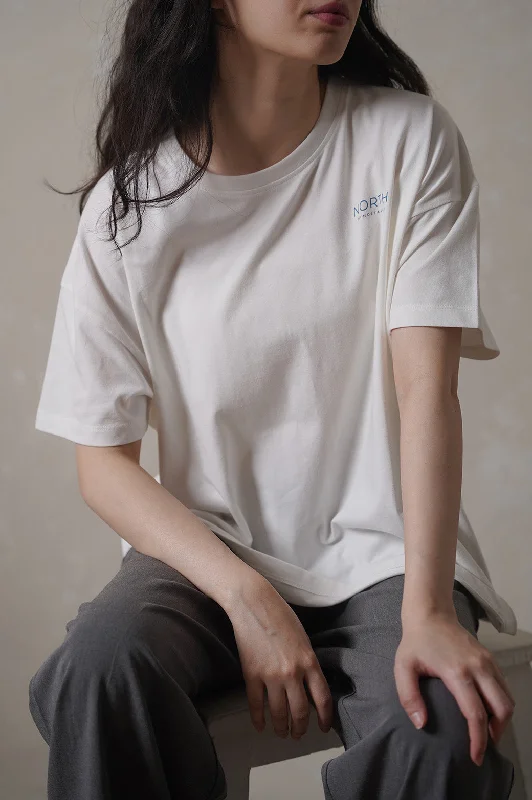 NORTH OF NOSTALGIA OVERSIZED TEE Collared Crew Neck Turtle Neck