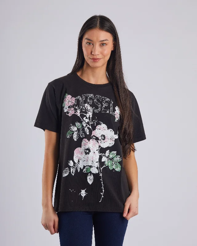 Lavanna Tee Black Zippered Buttoned Snapped